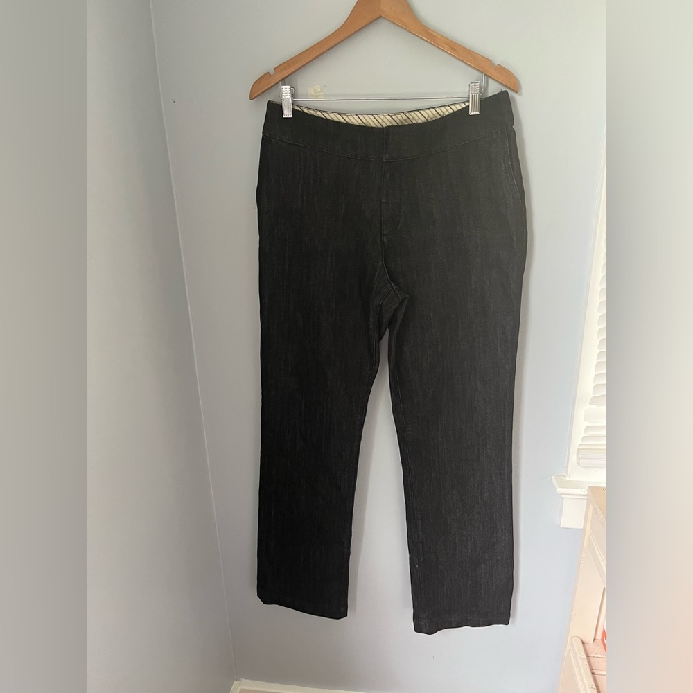 CHICOS PLATINIUM, WOMENS JEANS BLACK DENIM STRAIGHT LEG, ULTIMATE FIT, CASUAL,